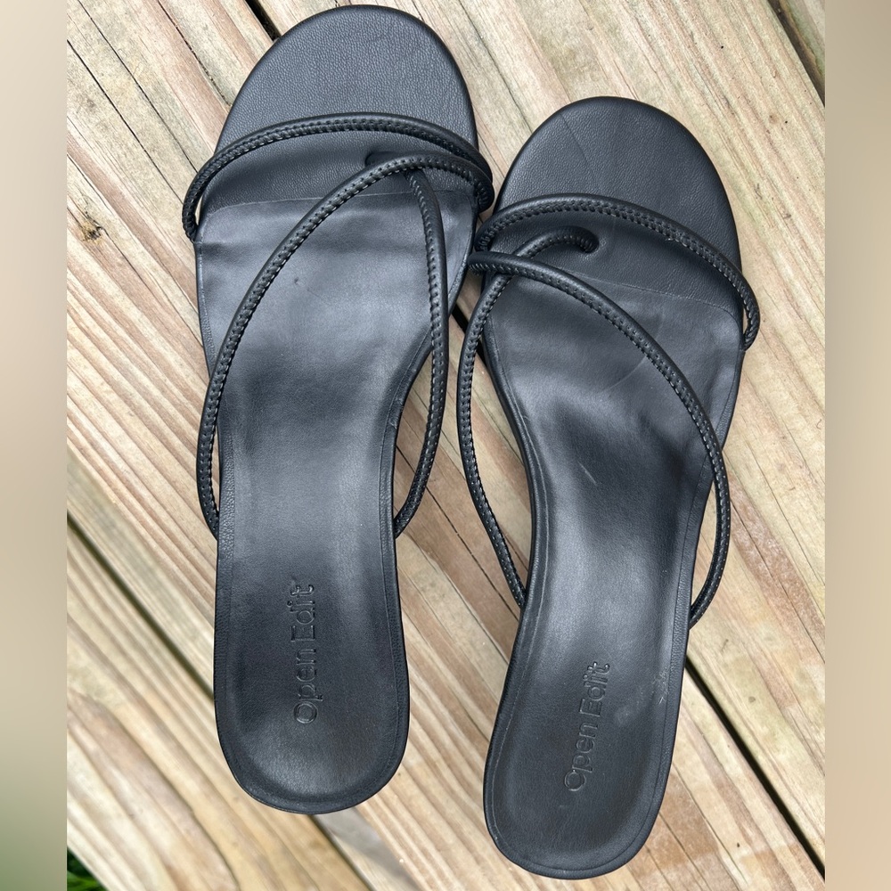 Black Open Edit pumps